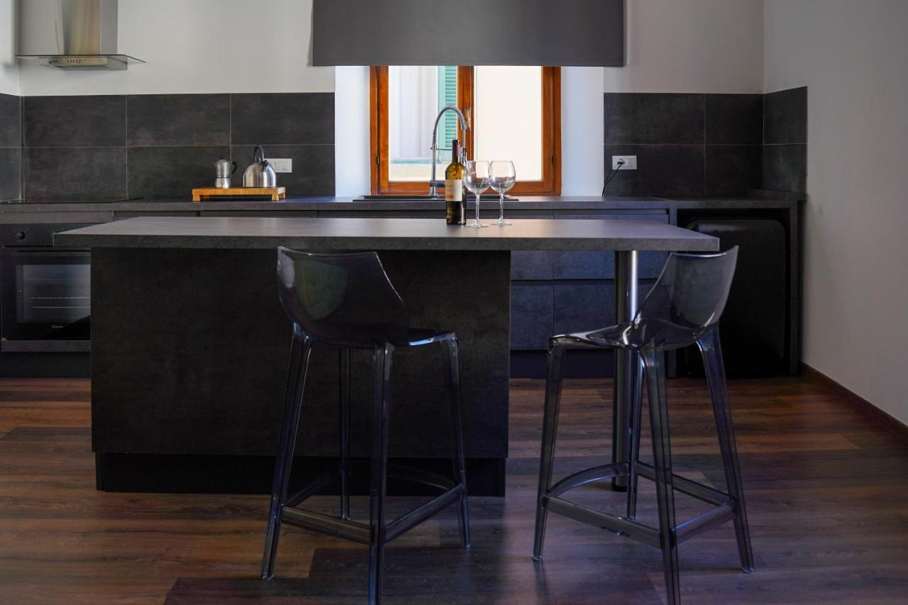 Piccola Venezia Canal View Charming Flat Apartamento
