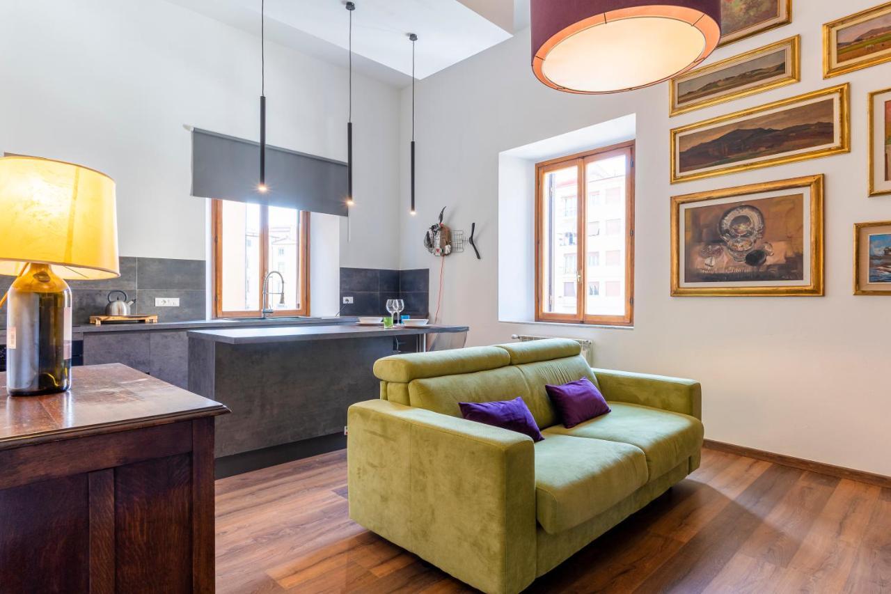 Apartment Piccola Venezia Canal View Charming Flat Livorno